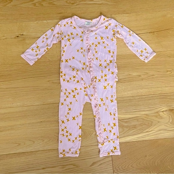 SpearmintLove bamboo pink romper with ruffle bum 18-24 months - Picture 1 of 3